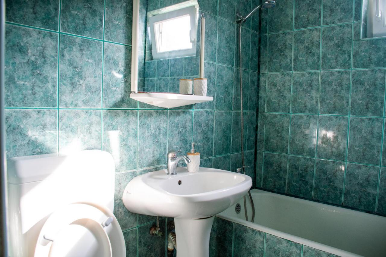 Family-Friendly Apartment Орадеа Екстериор снимка